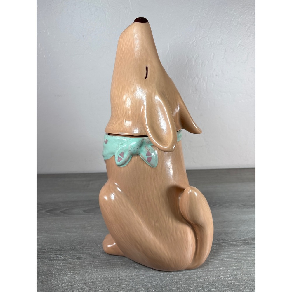 VINTAGE Howling Coyote Wolf Dog Cookie Jar Treasure Craft Southwest Tan 15"